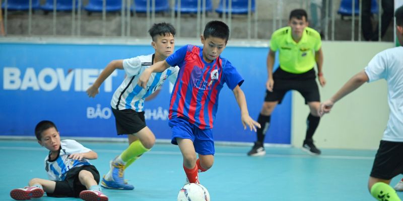 Bóng đá nhi đồng